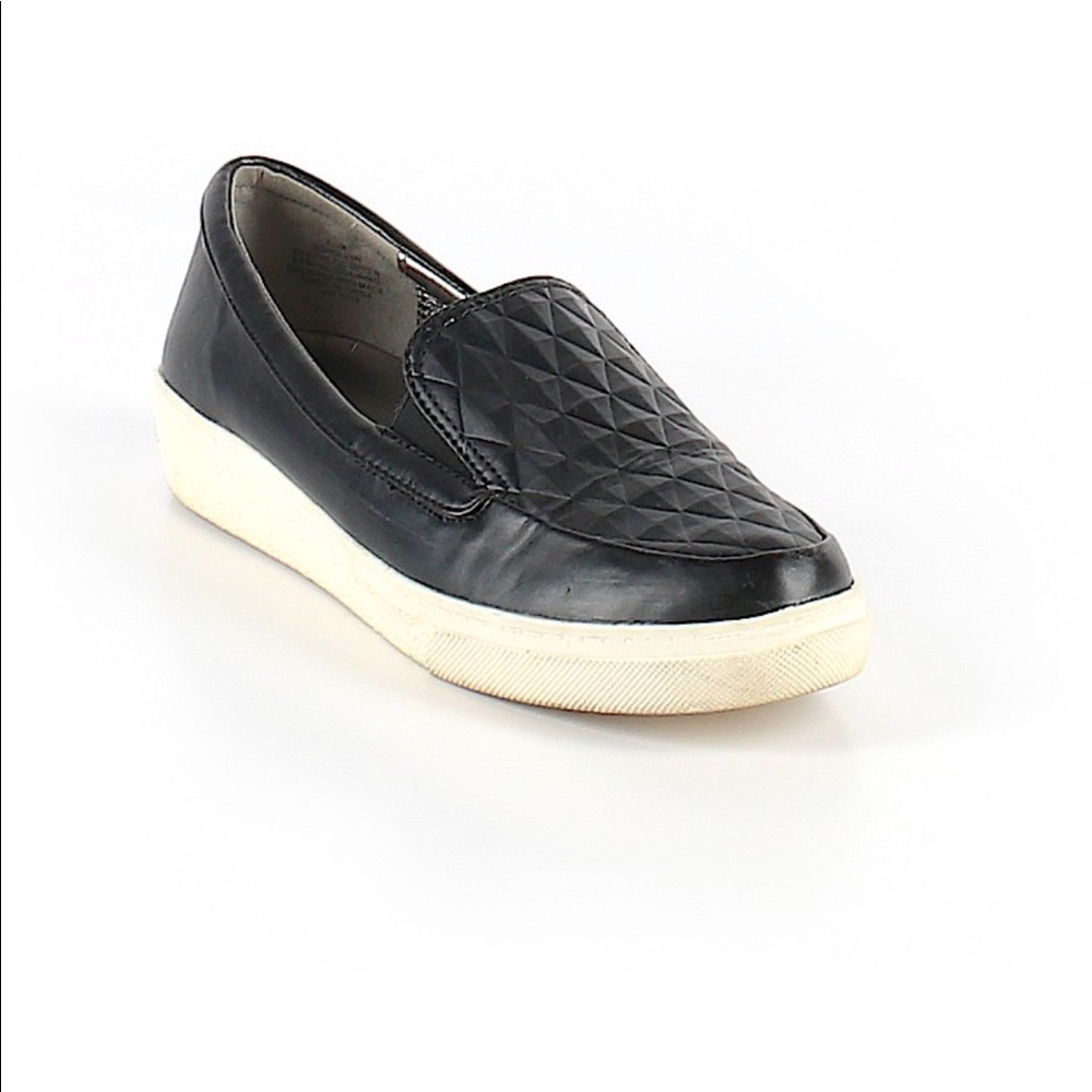 5/$25 Bandolino casual slip on shoes size 6.5